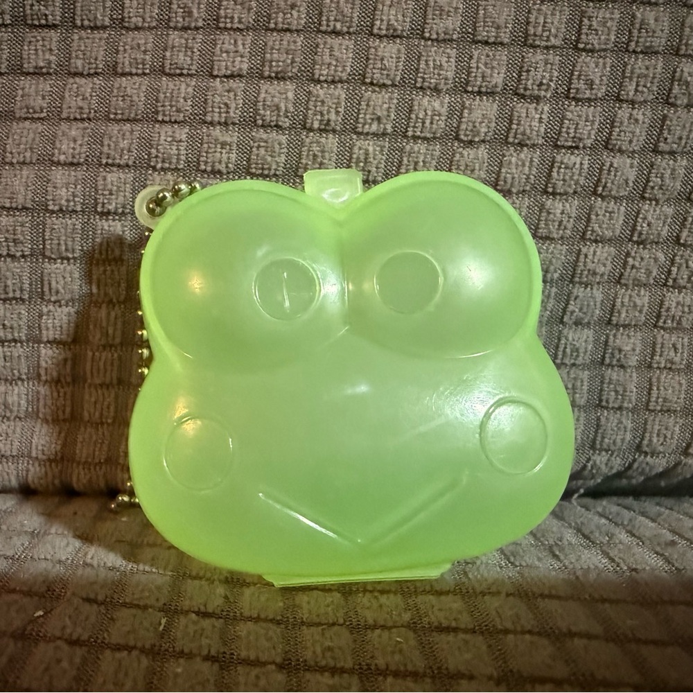 Vintage 1998 Sanrio Kero Kero Keroppi Mini Green Box 2”